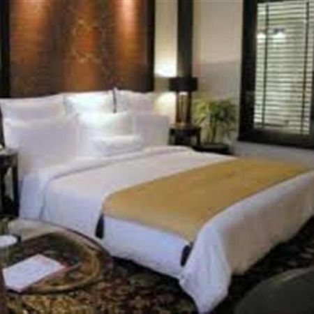 Hotel Marco Polo Lahore Extérieur photo