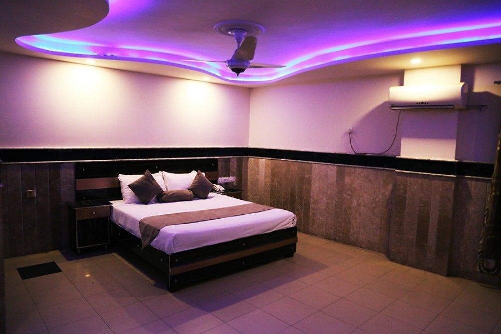Hotel Marco Polo Lahore Extérieur photo